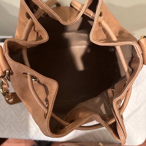 CHANEL VINTAGE Triple CC Bucket Bag - Almost New-hardly been used - Picture 5 of 8